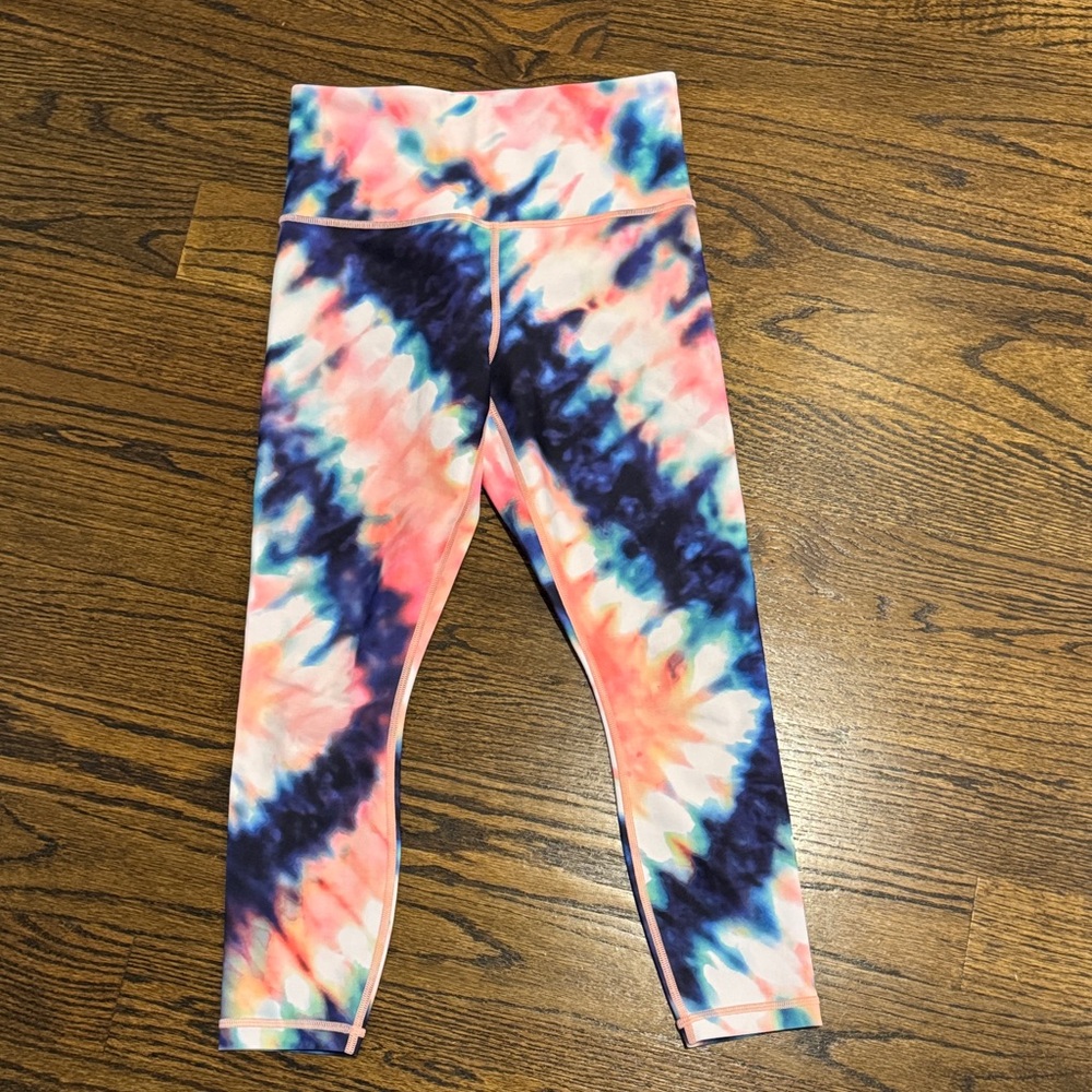 Athleta Tie-Dye Cropped Leggings